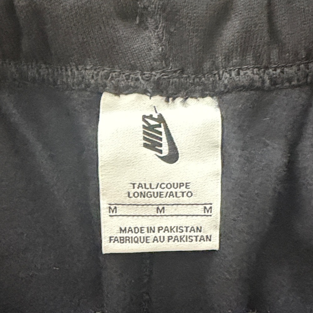 Nike Men's Black and Gray Sweatpants Set - Picture 2 of 2